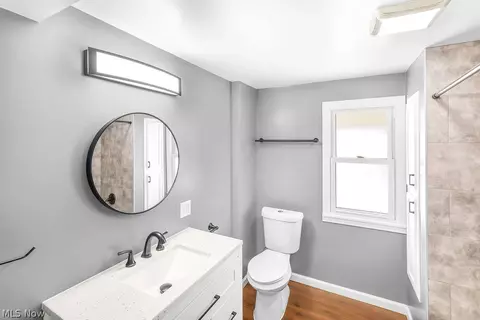 Bath - 584 Evans Ave, Akron, OH 44310 photo 2 of 3