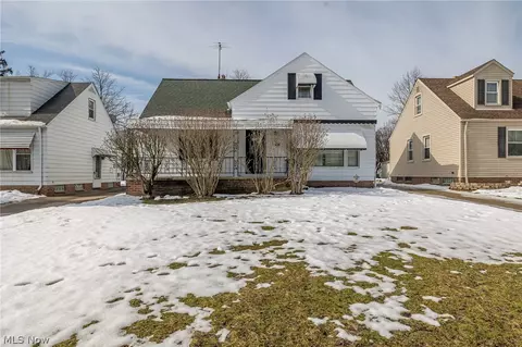157 Flora Dr, Bedford, OH 44146