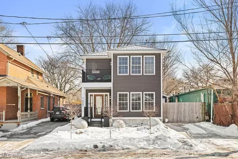 1457 W 52nd St, Cleveland, OH 44102