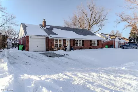 730 Hemlock Dr, Euclid, OH 44132