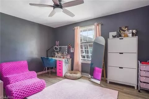 Bedroom - 321 Meadowbrook Ave, Boardman, OH 44512 photo 5 of 7