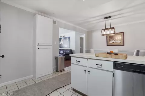 Kitchen - 321 Meadowbrook Ave, Boardman, OH 44512 photo 3 of 6