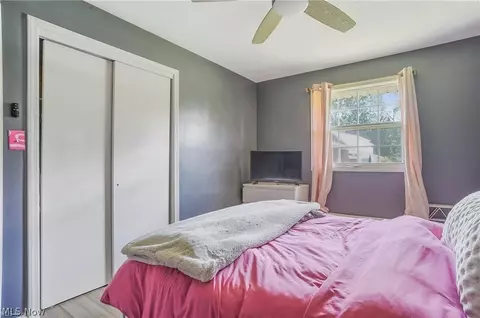 Bedroom - 321 Meadowbrook Ave, Boardman, OH 44512 photo 6 of 7
