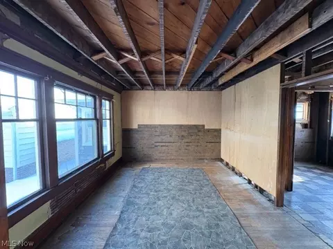 Living - 834 Clarendon Ave NW, Canton, OH 44708 photo 3 of 4