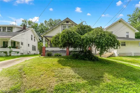 34 N Bon Air Ave, Youngstown, OH 44509