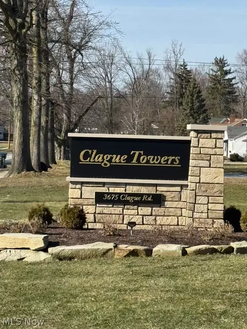 3675 Clague Rd #302, North Olmsted, OH 44070