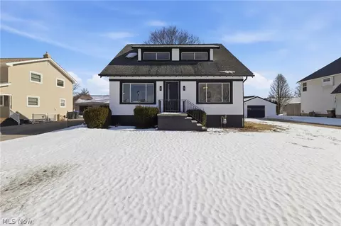 3315 Charles St, Cuyahoga Falls, OH 44221