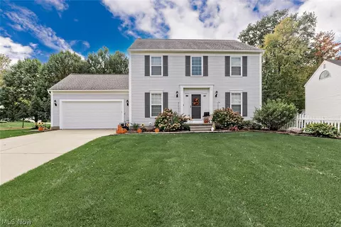 1329 Gill Ct, Twinsburg, OH 44087