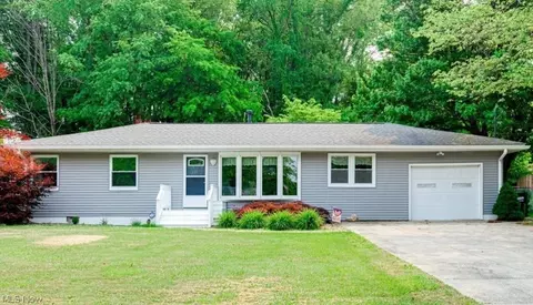 685 Sunset View Blvd, Tallmadge, OH 44278