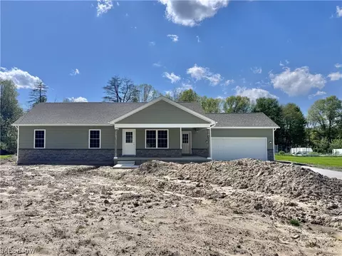 406 S Raccoon Rd, Austintown, OH 44515
