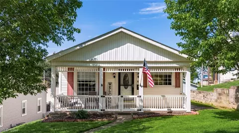 821 Stewart Ave, Cambridge, OH 43725