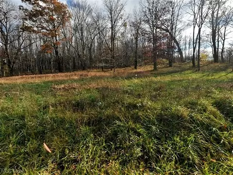6523 Parr Rd, Newark, OH 43056