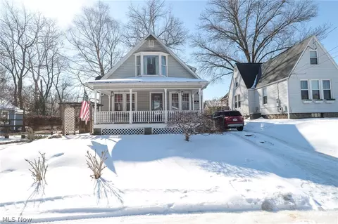 1208 28th St, Parkersburg, WV 26104