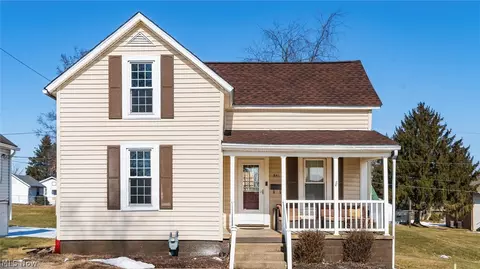 841 Leonard Ave, Zanesville, OH 43701