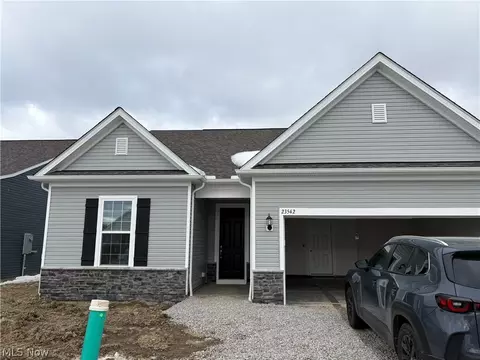 23542 Valley Ct, Columbia Station, OH 44028