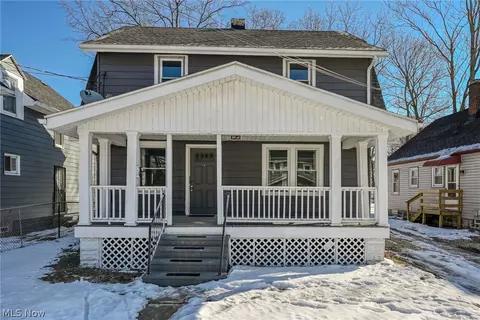957 Mercer Ave, Akron, OH 44320