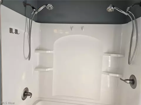 Bath - 1108 N Walnut St, Dover, OH 44622 photo 2 of 5