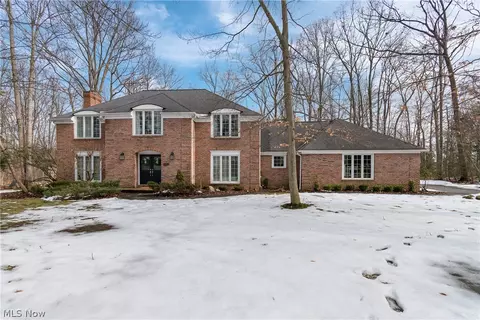 2795 Stonebridge Ct, Hudson, OH 44236