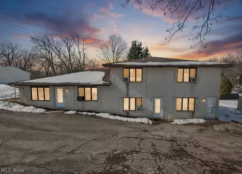 12445 Cleveland Ave NW, Uniontown, OH 44685