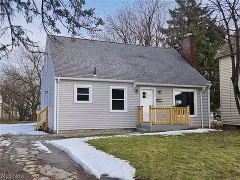 17 N Richview Ave, Youngstown, OH 44509