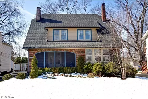 4364 W 219th St, Fairview Park, OH 44126