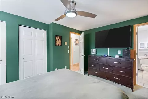 715 Carol Ln, Elyria, OH 44035 photo 14