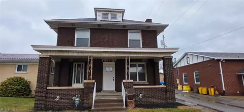 1254 Main St, Follansbee, WV 26037