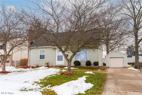 1614 Edmeyer Ave NW, Canton, OH 44708 photo 2