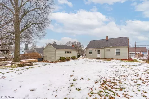 1614 Edmeyer Ave NW, Canton, OH 44708 photo 4