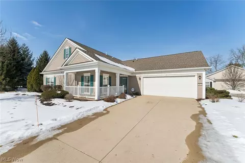 5415 Lake Forest Reserve Ln, Brunswick, OH 44212