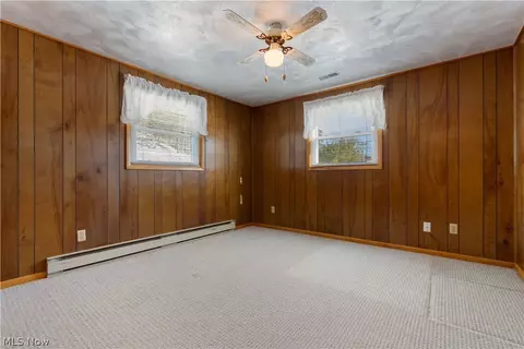 Bedroom - 382 E Mohawk Dr, Malvern, OH 44644 photo 6 of 7