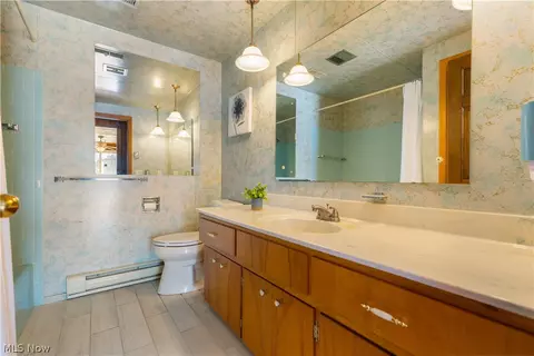 Bath - 382 E Mohawk Dr, Malvern, OH 44644 photo 4 of 5