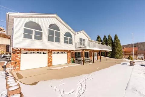 Exterior - 382 E Mohawk Dr, Malvern, OH 44644 photo 2 of 4