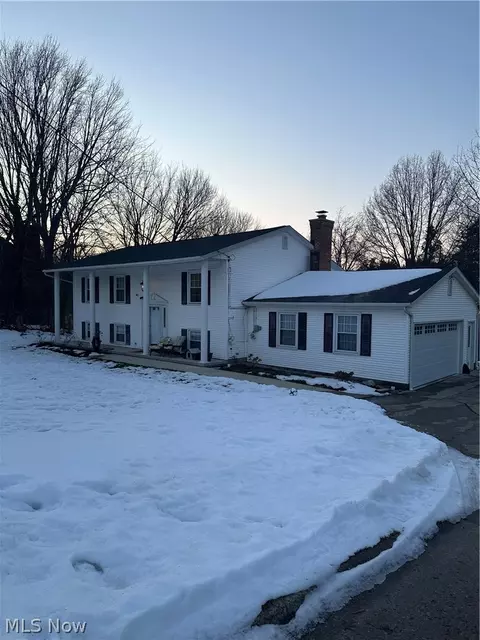 80 Ridgecrest Dr, Painesville, OH 44077