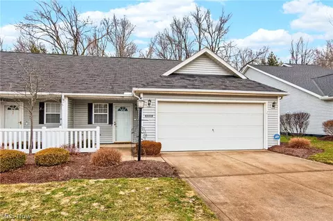 30250 Ginger Ln #43B, North Olmsted, OH 44070