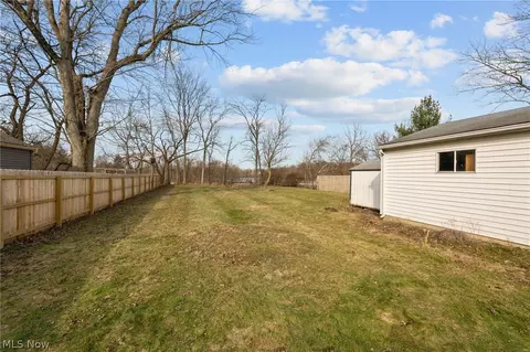 49 Monroe St, Berea, OH 44017 photo 27