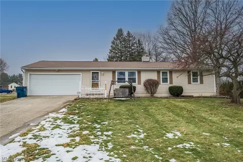 8311 Parkford St NW, Massillon, OH 44646