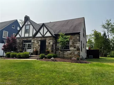 46 Wandle Ave, Bedford, OH 44146