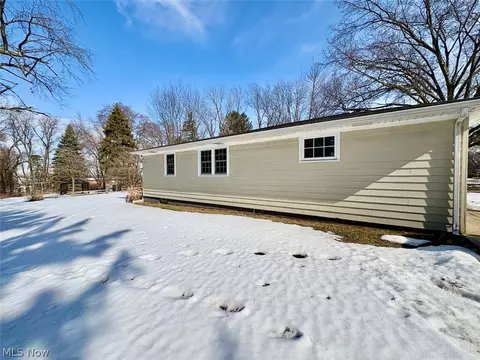 8331 Nowlen St, Mentor, OH 44060 photo 44