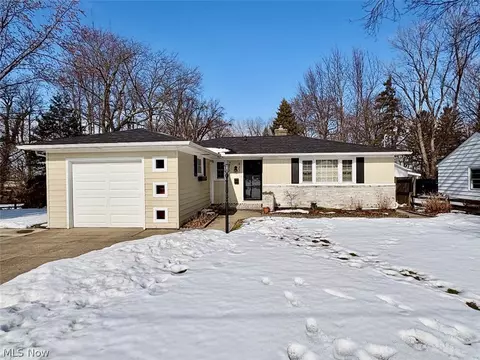 8331 Nowlen St, Mentor, OH 44060 photo 32