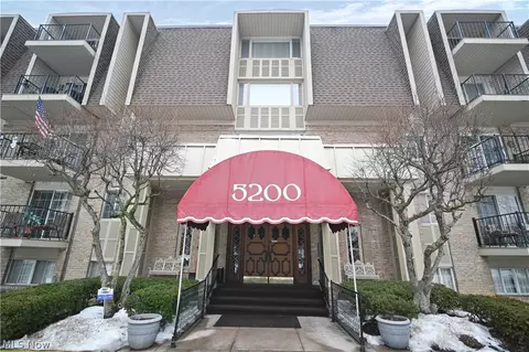 5200 West Blvd #505, Youngstown, OH 44512