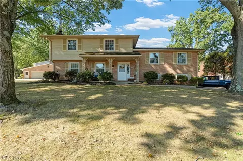 4277 Skycrest Dr NW, Canton, OH 44718