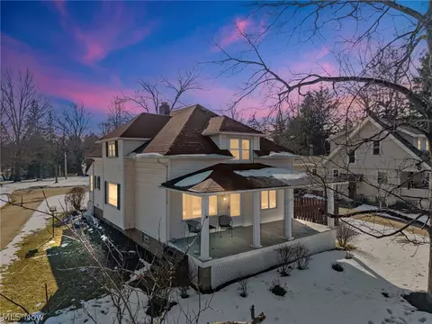 6312 E Pleasant Valley Rd, Independence, OH 44131