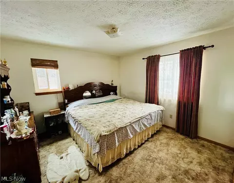 2275 Edwin Ave, Akron, OH 44314 photo 10