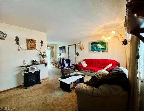2275 Edwin Ave, Akron, OH 44314 photo 5