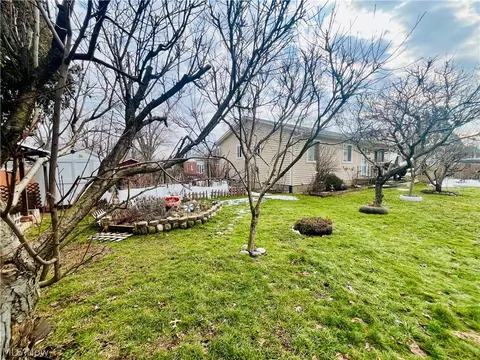 2275 Edwin Ave, Akron, OH 44314 photo 20