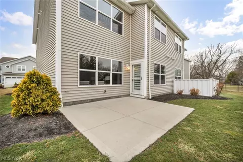 137 Larimar Dr, Willowick, OH 44095 photo 30