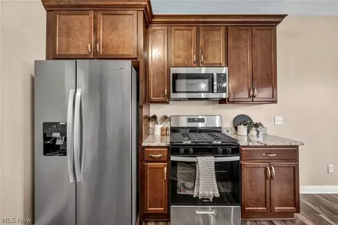 137 Larimar Dr, Willowick, OH 44095 photo 13