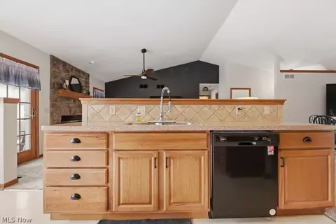 Kitchen - 2714 19th St NW, Canton, OH 44708 photo 3 of 6