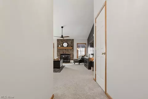 Entry Way - 2714 19th St NW, Canton, OH 44708 photo 2 of 5